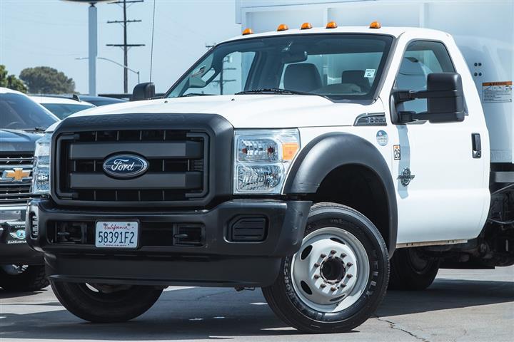 2016 Super Duty F-550 DRW XL image 3