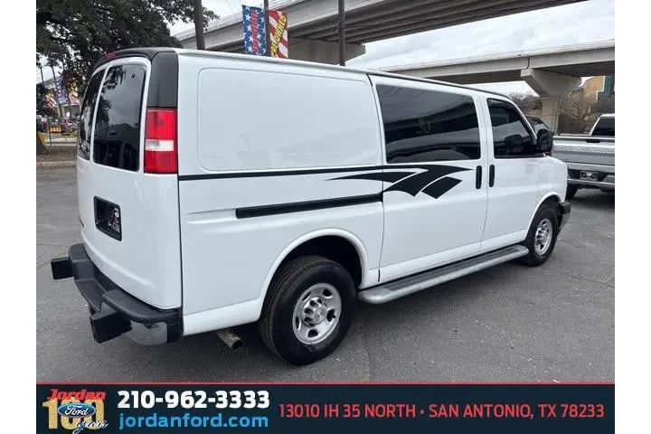 $22960 : Chevrolet Express 2019 2500 image 6