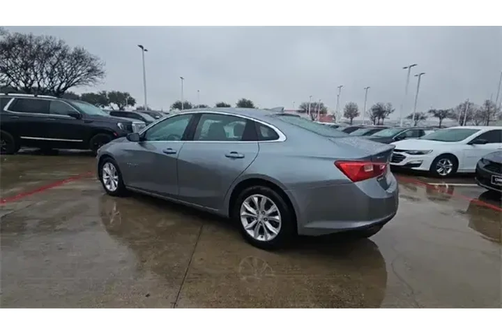 $16987 : Chevrolet Malibu 2023 LT 4dr image 6