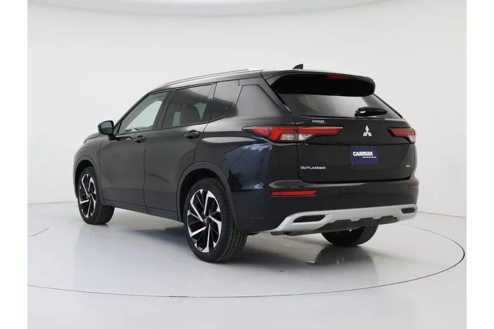 $31998 : Mitsubishi Outlander 2023 AW image 2