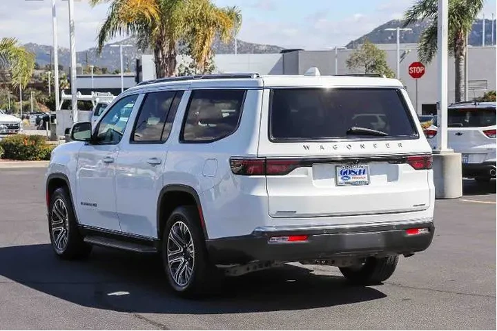 $37995 : Jeep Wagoneer 2022 4x4 Serie image 2