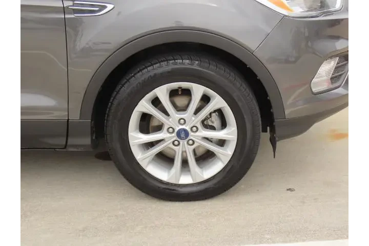 $9999 : Ford Escape 2017 SE 4dr SUV image 9