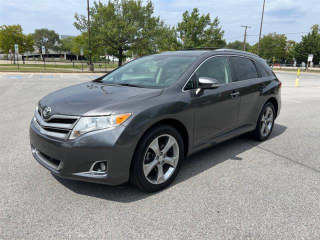 $12500 : 2013 Venza XLE image 3