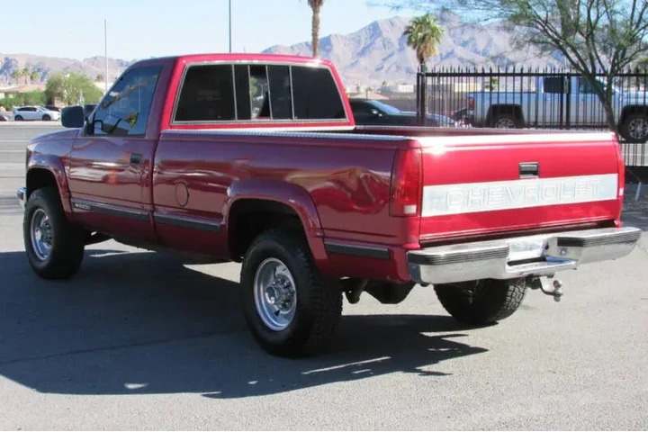 $8995 : 1990 C/K 2500 Series K2500 Sc image 6