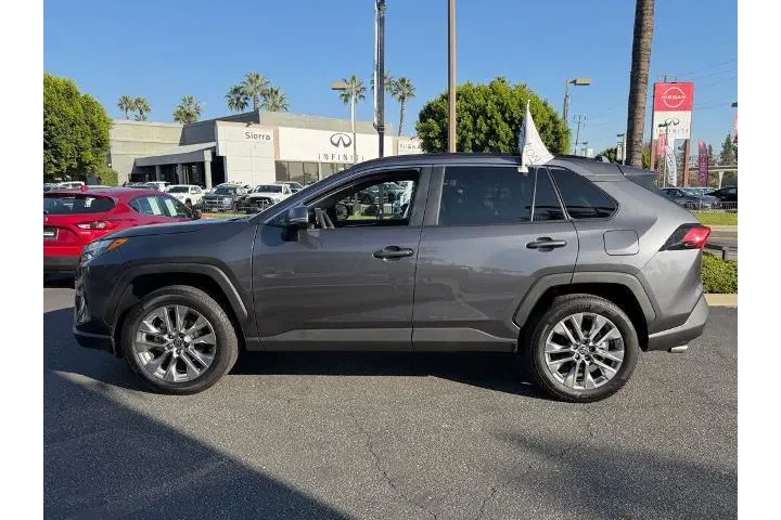 $32994 : Toyota RAV4 2024 XLE Premium image 5
