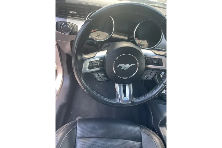 $24490 : Ford Mustang 2022 EcoBoost P image 9