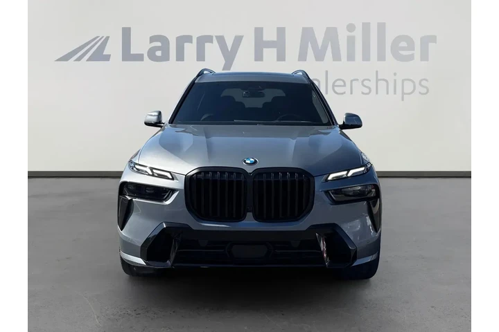 BMW X7 2023 AWD xDrive40i 4d image 8
