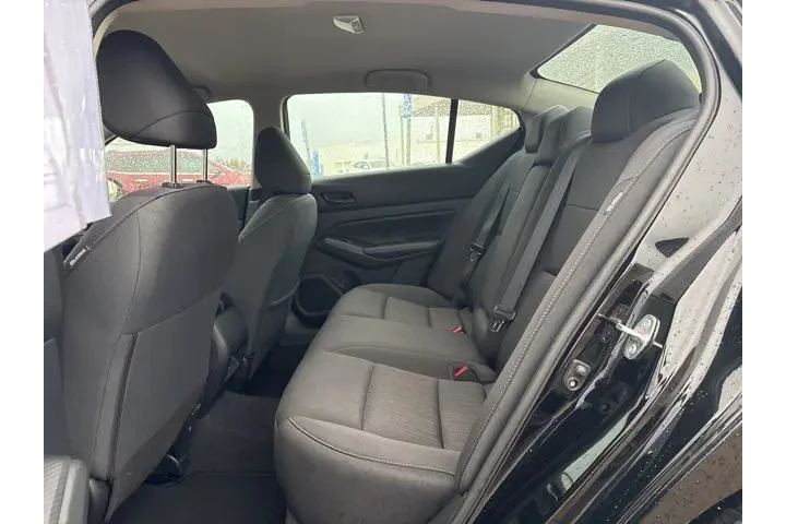 $19999 : Nissan Altima 2024 2.5 SV 4d image 5