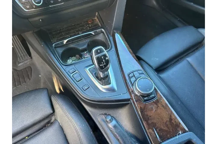 $15192 : BMW 3 Series 2016 AWD 328i x image 10