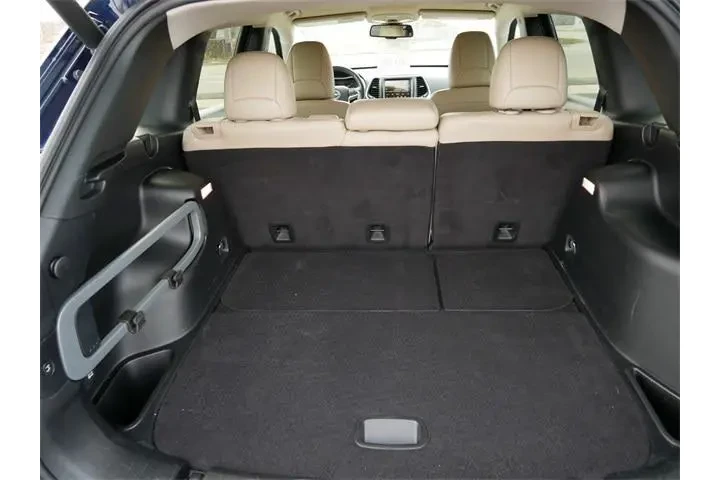 $13999 : Jeep Cherokee 2016 4x4 Limit image 6