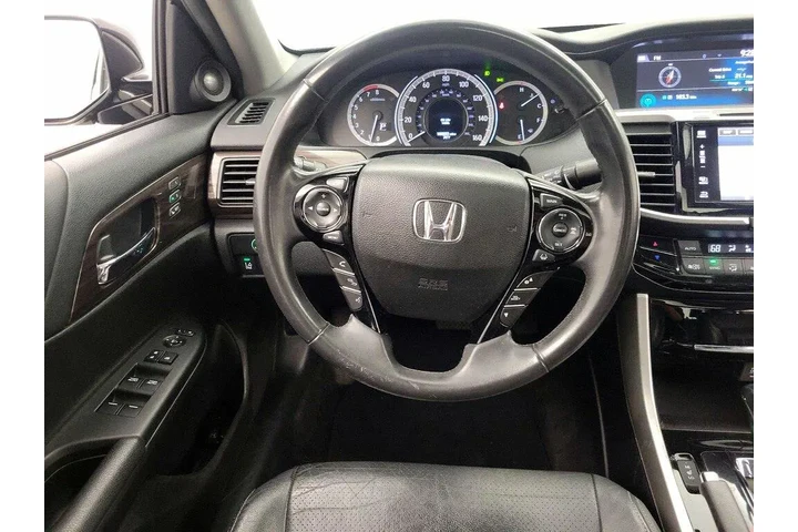 $18998 : Honda Accord 2016 Touring 4d image 10