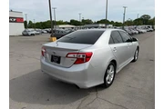 2014 Camry SE thumbnail