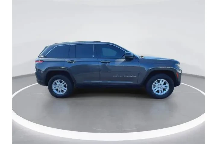 $26399 : Jeep Grand Cherokee 2022 4x4 image 9