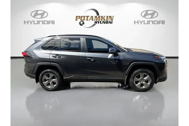 $27699 : Toyota RAV4 2024 XLE 4dr SUV image 4