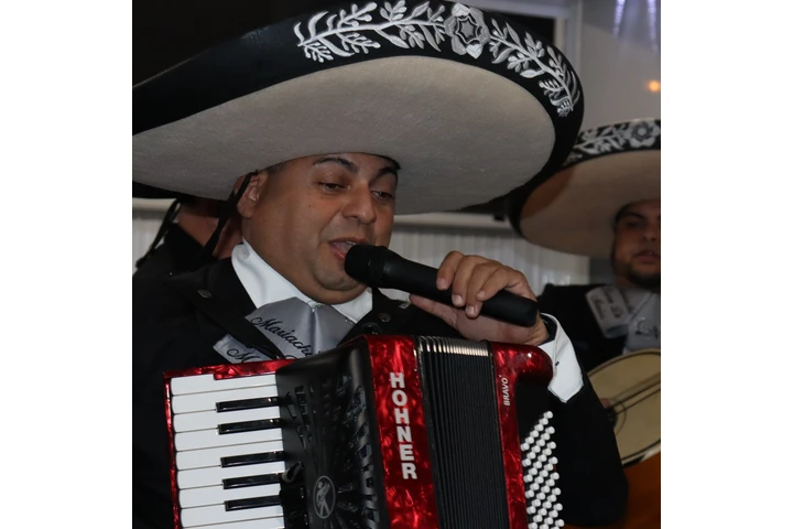 MARIACHIS EN MIAMI image 4