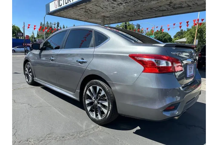 2017 Sentra SR image 6
