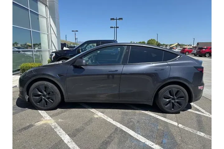 $34997 : Tesla Model Y 2024 Long Rang image 2