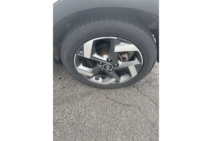 $19990 : Hyundai VENUE 2023 Limited 4 image 10
