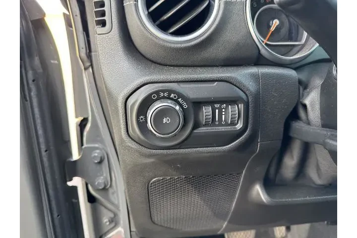 $31543 : Jeep Wrangler Unlimited 2019 image 9