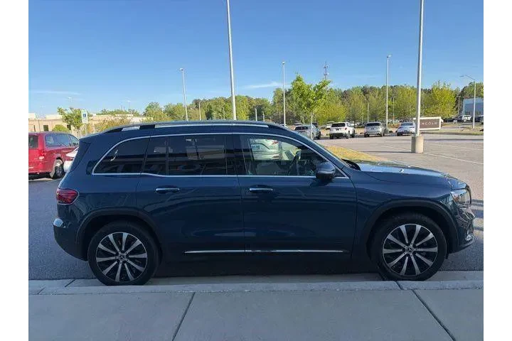 $28598 : Mercedes-Benz GLB 2022 AWD G image 6