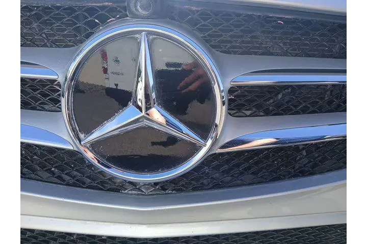 $28000 : Mercedes-Benz C-Class 2020 C image 2