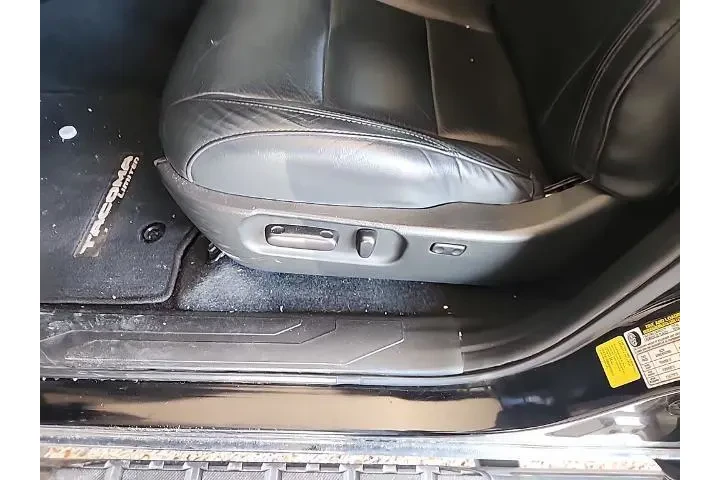 $38058 : Toyota Tacoma 2023 4x4 Limit image 5