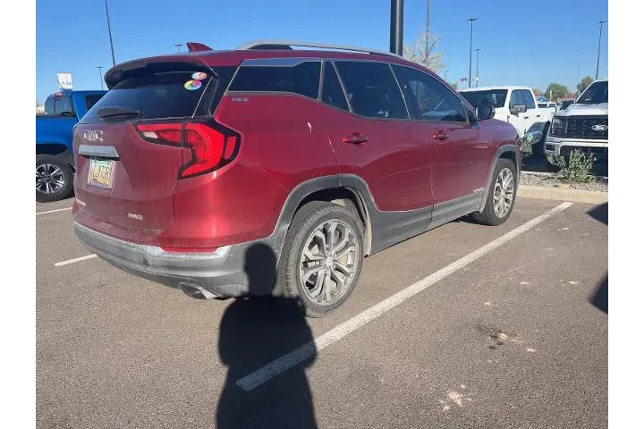 $12798 : GMC Terrain 2018 4x4 SLT 4dr image 3