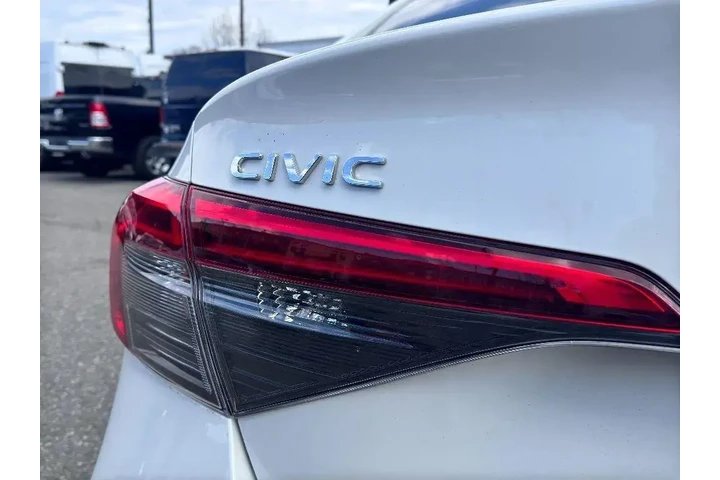 $22695 : Honda Civic 2024 Touring 4dr image 7