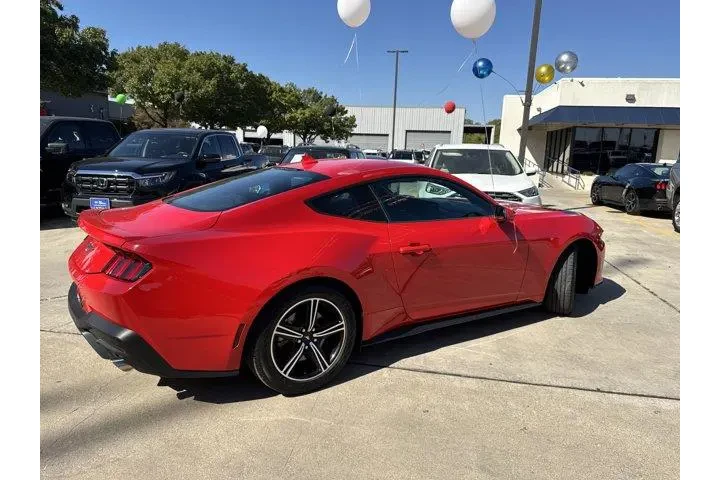 $32347 : Ford Mustang 2024 EcoBoost 2 image 5