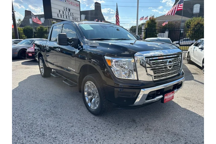 2022 Titan SV image 3