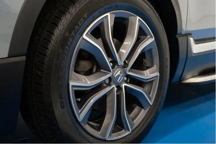 $29482 : Honda CR-V 2020 Touring 4dr image 2