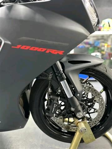 $22000 : Honda 1000rr image 4
