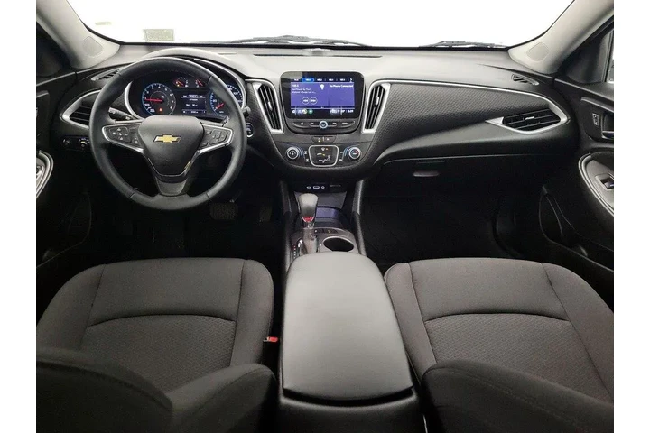 $21998 : Chevrolet Malibu 2024 RS 4dr image 9