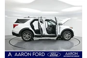 $26880 : Ford Explorer 2022 AWD Limit thumbnail