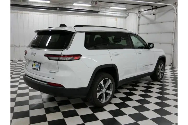$34598 : Jeep Grand Cherokee L 2023 4 image 3