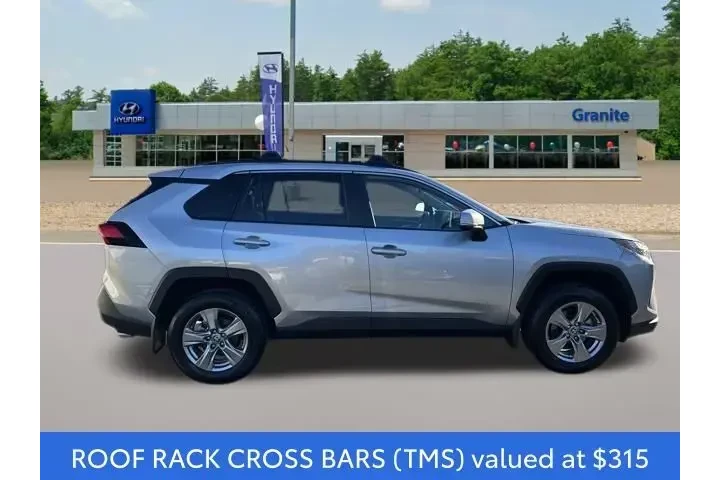 $29990 : Toyota RAV4 2024 AWD XLE 4dr image 6