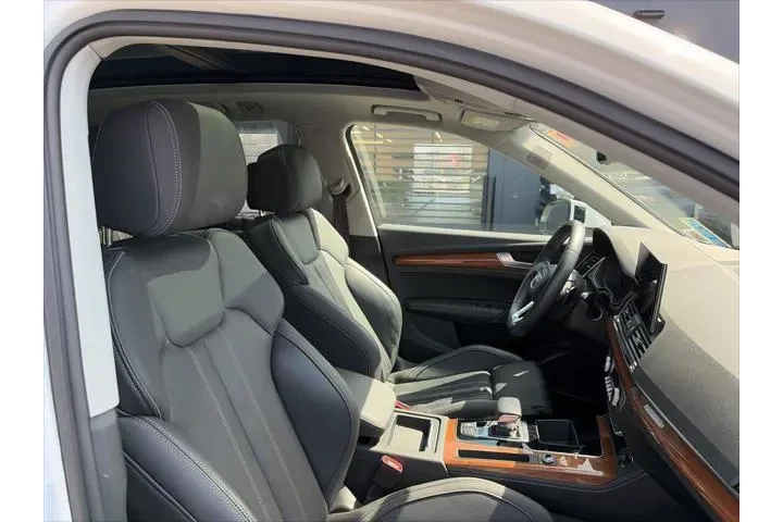 $33263 : Audi Q5 2022 AWD quattro S l image 9