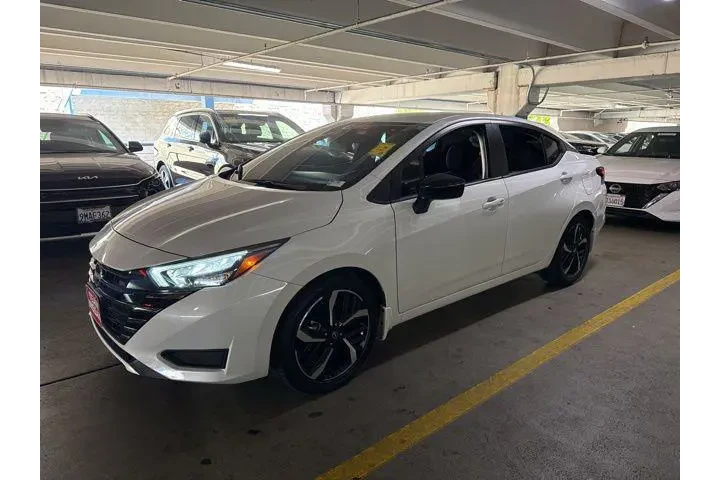 $19995 : Nissan Versa 2025 SR 4dr Sed image 1