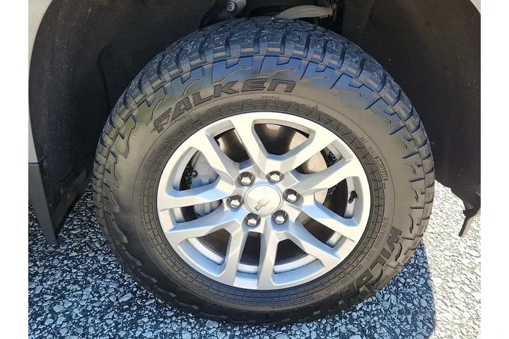 $31999 : Chevrolet Silverado 1500 202 image 9