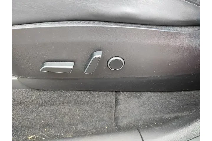 $30183 : Tesla Model Y 2022 AWD Perfo image 6