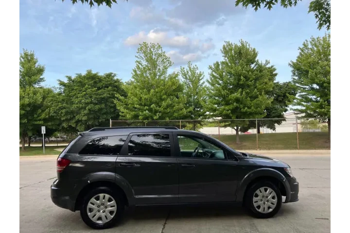 $7997 : 2017 Journey SE image 6