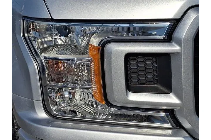 $27547 : Ford F-150 2019 4x4 XL 4dr S image 9