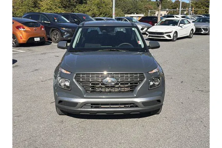 $18967 : Hyundai VENUE 2024 SE 4dr Cr image 2