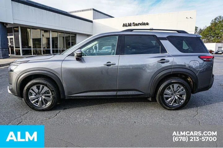 $29420 : Nissan Pathfinder 2025 SV 4d image 6