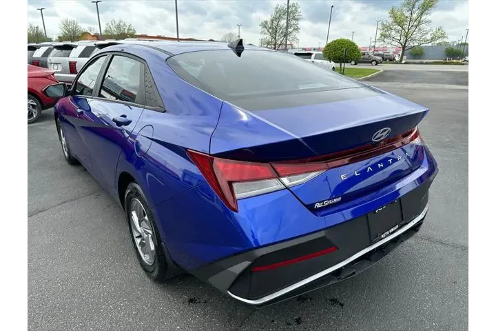 $19990 : Hyundai ELANTRA 2024 SE 4dr image 8
