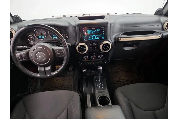 $17998 : Jeep Wrangler Unlimited 2014 image 9