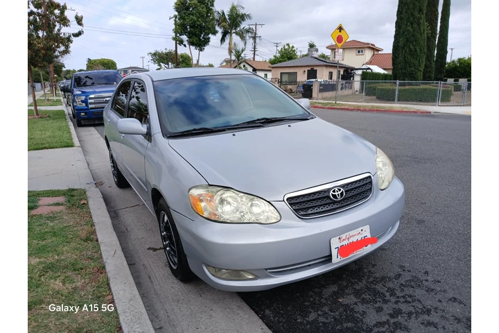$3850 : !! BEAUTIFUL TOYOTA COROLLA !! image 7