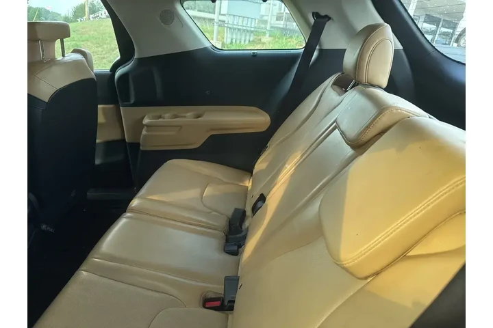 $32109 : Kia Carnival 2022 EX 4dr Min image 6