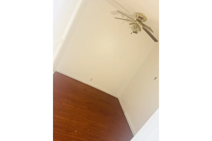 $3400 : casa 3 rec 1 baño southgate image 4