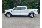 $31137 : Ford F-150 2022 4x4 XL 4dr S thumbnail